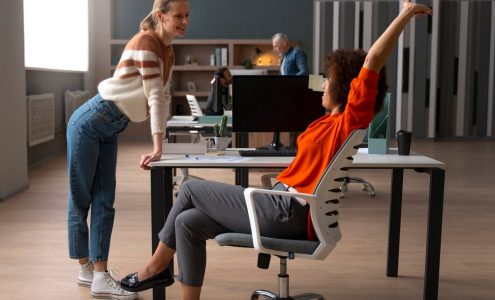 Jak ergonomiczne przestrzenie pracy wpływają na efektywność i dobre samopoczucie pracowników